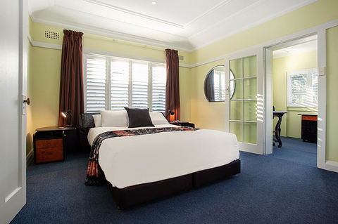 Art Deco Apartment With Breathtaking Water Views - Accommodation Georgetown 1