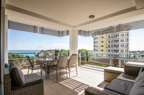 ZEN BY THE WATER - Esplanade Darwin Retreat - Accommodation Georgetown 3