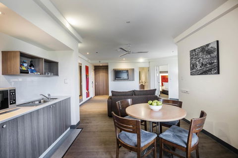 Novotel Darwin CBD - Accommodation Georgetown 7