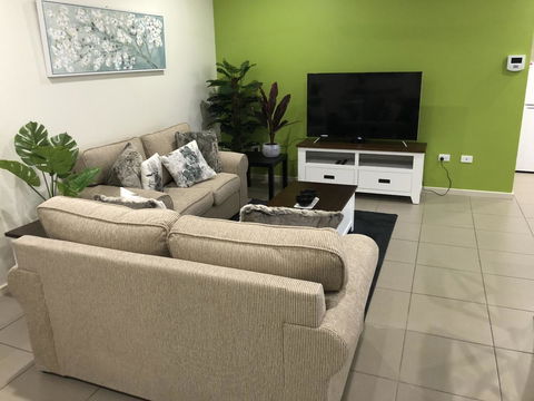 Darwin-Ocean Views, Tropical Getaway, Pool & Aircon - Accommodation Georgetown 4