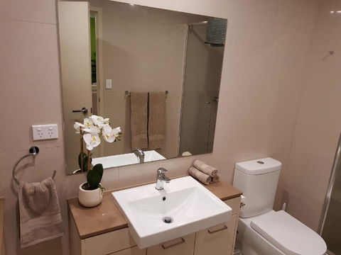 Darwin-Ocean Views, Tropical Getaway, Pool & Aircon - Accommodation Georgetown 13