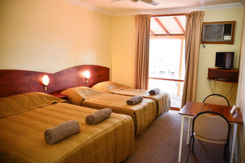 Erldunda Desert Oaks Resort - Accommodation Georgetown 37