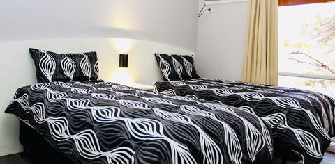 Erldunda Desert Oaks Resort - Accommodation Georgetown 2
