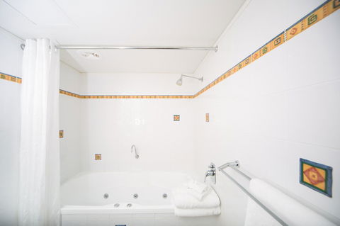 Corrigans Cove - Accommodation Georgetown 9