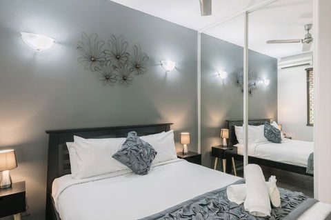 CitySide Apartment - 2 Bedroom With Private Courtyard - Accommodation Georgetown 15