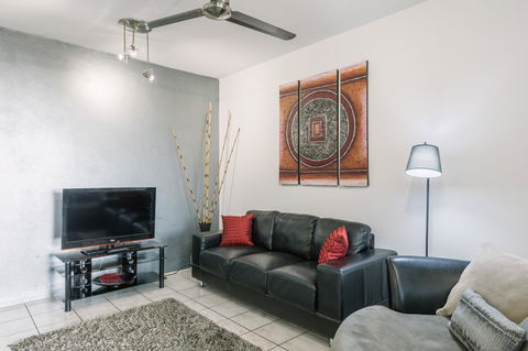 CitySide Apartment - 2 Bedroom With Private Courtyard - Accommodation Georgetown 1