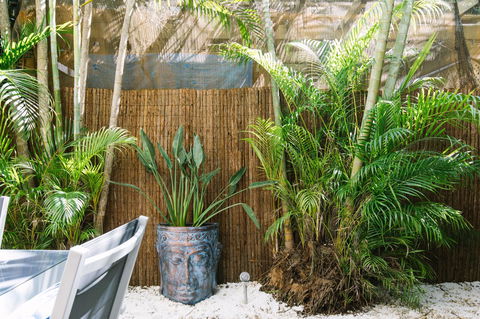 CitySide Apartment - 2 Bedroom With Private Courtyard - Accommodation Georgetown 11
