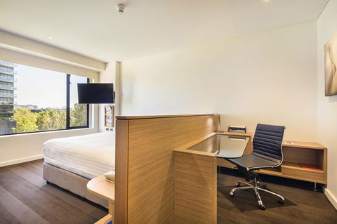 Crowne Plaza Canberra, An IHG Hotel - Accommodation Georgetown 34