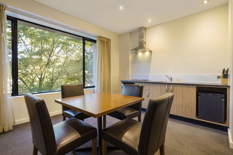 Crowne Plaza Canberra, An IHG Hotel - Accommodation Georgetown 39