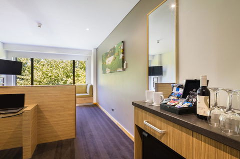 Crowne Plaza Canberra, An IHG Hotel - Accommodation Georgetown 42