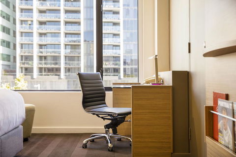 Crowne Plaza Canberra, An IHG Hotel - Accommodation Georgetown 40