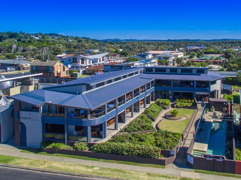 Lennox Holiday Apartments - Accommodation Georgetown 0