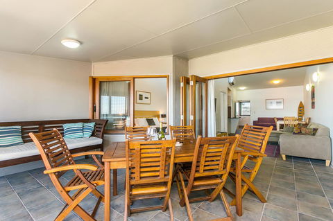 Lennox Holiday Apartments - Accommodation Georgetown 33