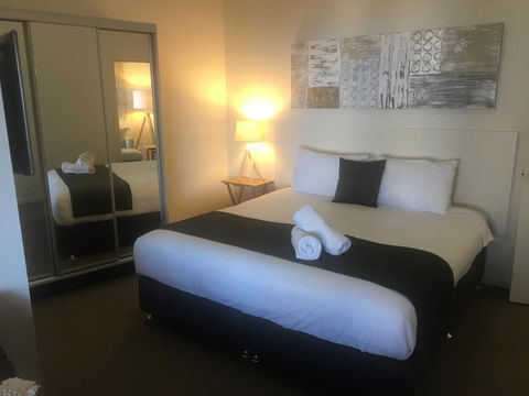 Lennox Holiday Apartments - Accommodation Georgetown 16