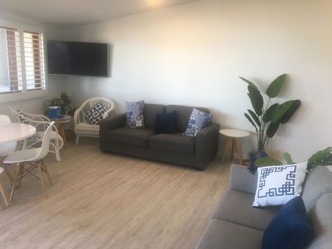 Lennox Holiday Apartments - Accommodation Georgetown 24