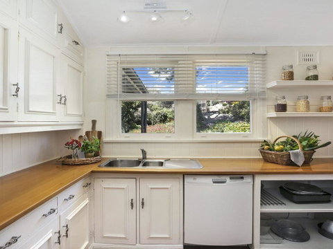 Bourne Cottage - Perfect For All Seasons - Accommodation Georgetown 2