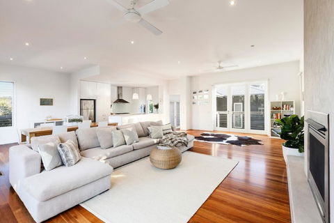 BOUTIQUE STAYS - Queen Adelaide - Accommodation Georgetown 2