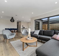 Brand New and Beautiful - Rosebud Holiday Home - Accommodation Georgetown