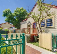 Bright 3-bedroom apartment - Central Armidale - Accommodation Georgetown