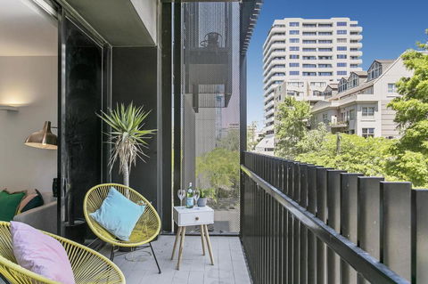 Bright Modern Apartment W Parking And Gym Near CBD - Accommodation Georgetown 1