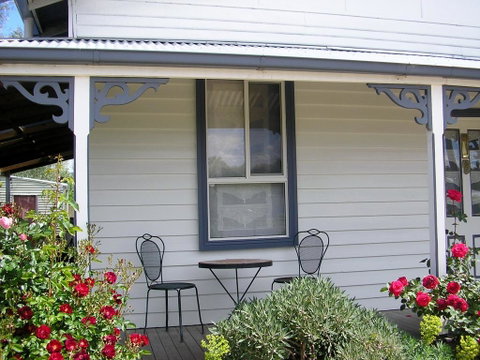 C & A's Cottage - Accommodation Georgetown 2