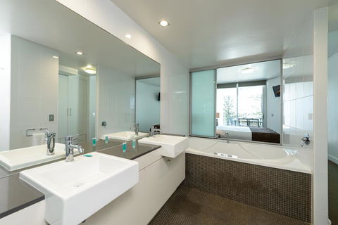 C Bargara Resort - Accommodation Georgetown 2
