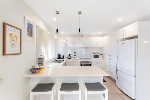 Campbell Avenue, 28 - Accommodation Georgetown 1