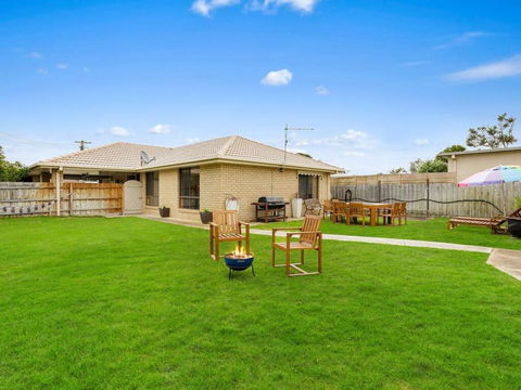 CAPEL Family Home, Large Yard, Close To Beach - Accommodation Georgetown 0