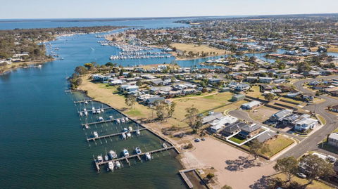 Captains Hideaway - Jetty Berth And Pet Friendly - Accommodation Georgetown 0