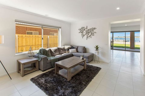 Captains Hideaway - Jetty Berth And Pet Friendly - Accommodation Georgetown 3