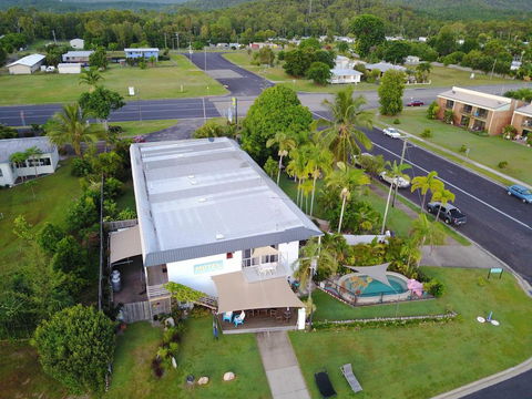 Cardwell Beachfront Motel - Accommodation Georgetown 1