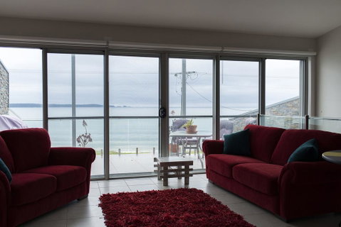 Casey's Beach Retreat - Accommodation Georgetown 0