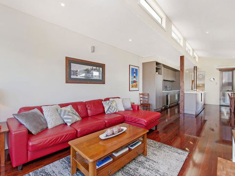 CASTWOOD VILLA No.2 - Accommodation Georgetown 0