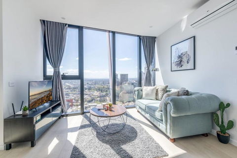CBD & Garden View Stylish 1 Bedroom Apt @Avant - Accommodation Georgetown 1