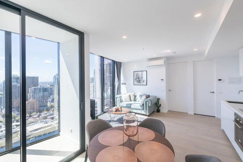 CBD & Garden View Stylish 1 Bedroom Apt @Avant - Accommodation Georgetown 3