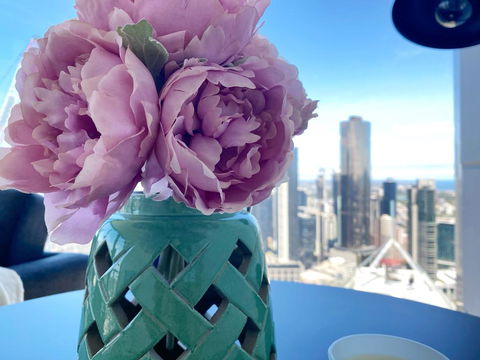 CBD Fabulous View 2BR High In The Sky On Collins - Accommodation Georgetown 0
