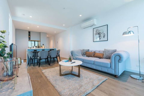 CBD Spectacular View 2 Bedroom Apt @Victoria One - Accommodation Georgetown 1