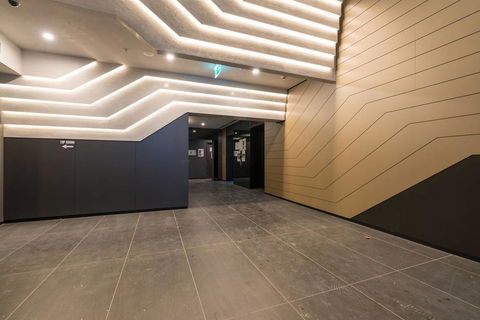 Central 2 Bedroom Deluxe Apartment@La Trobe Tower - Accommodation Georgetown 1