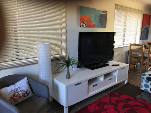 Central Gold Coast 3 Double Bedroom Apartment - Accommodation Georgetown 0