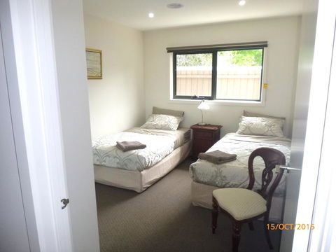 Champagne Stays Apartment - Accommodation Georgetown 3