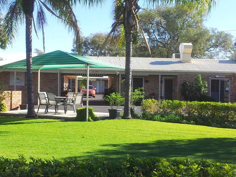 Charleville Waltzing Matilda Motor Inn - Accommodation Georgetown 0