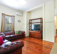 Charming Characterful Rustic-style Home Near The Gabba - Accommodation Georgetown