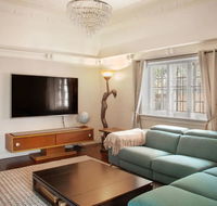 Chic 2 Bedroom Ground Floor Apartment In Trendy New Farm - Accommodation Georgetown