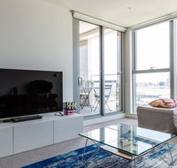 Chic Modern  Stylish.Stunning ViewsFree Parking - Accommodation Georgetown