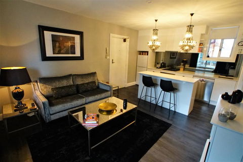 City Life Apartment-full Kitchen & Separate Bedroom - Accommodation Georgetown 1