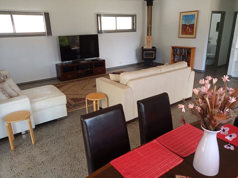 Coast & Country - Accommodation Georgetown 2