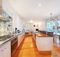 Coastal Penthouse at Coogee Beach - Accommodation Georgetown