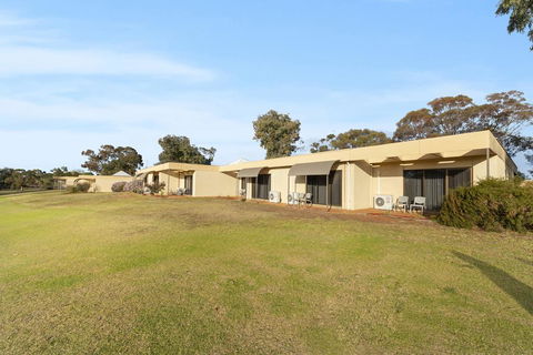 Comfort Inn & Suites Riverland - Accommodation Georgetown 3