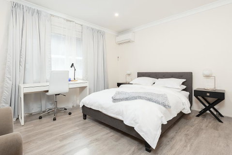 Comfy & Convenient @ Homebush West 300 Steps Train - Accommodation Georgetown 2