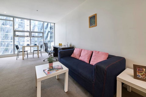 Convenient & Modern 1 Bed Apartment Docklands - Accommodation Georgetown 2